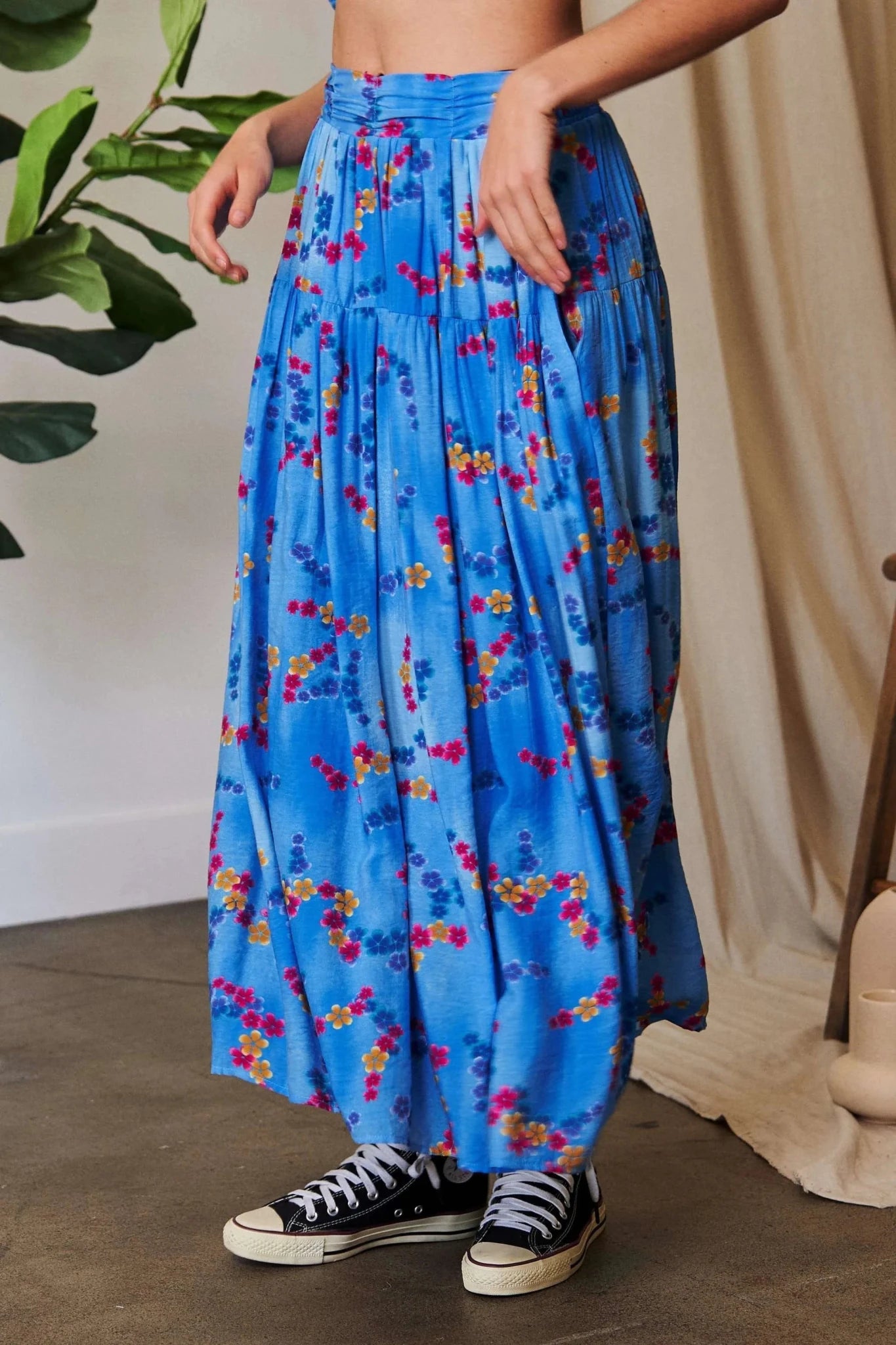 Davi & Dani Printed Smocking Waistband Ruffled Maxi Skirt - OCEAN BLUE / S