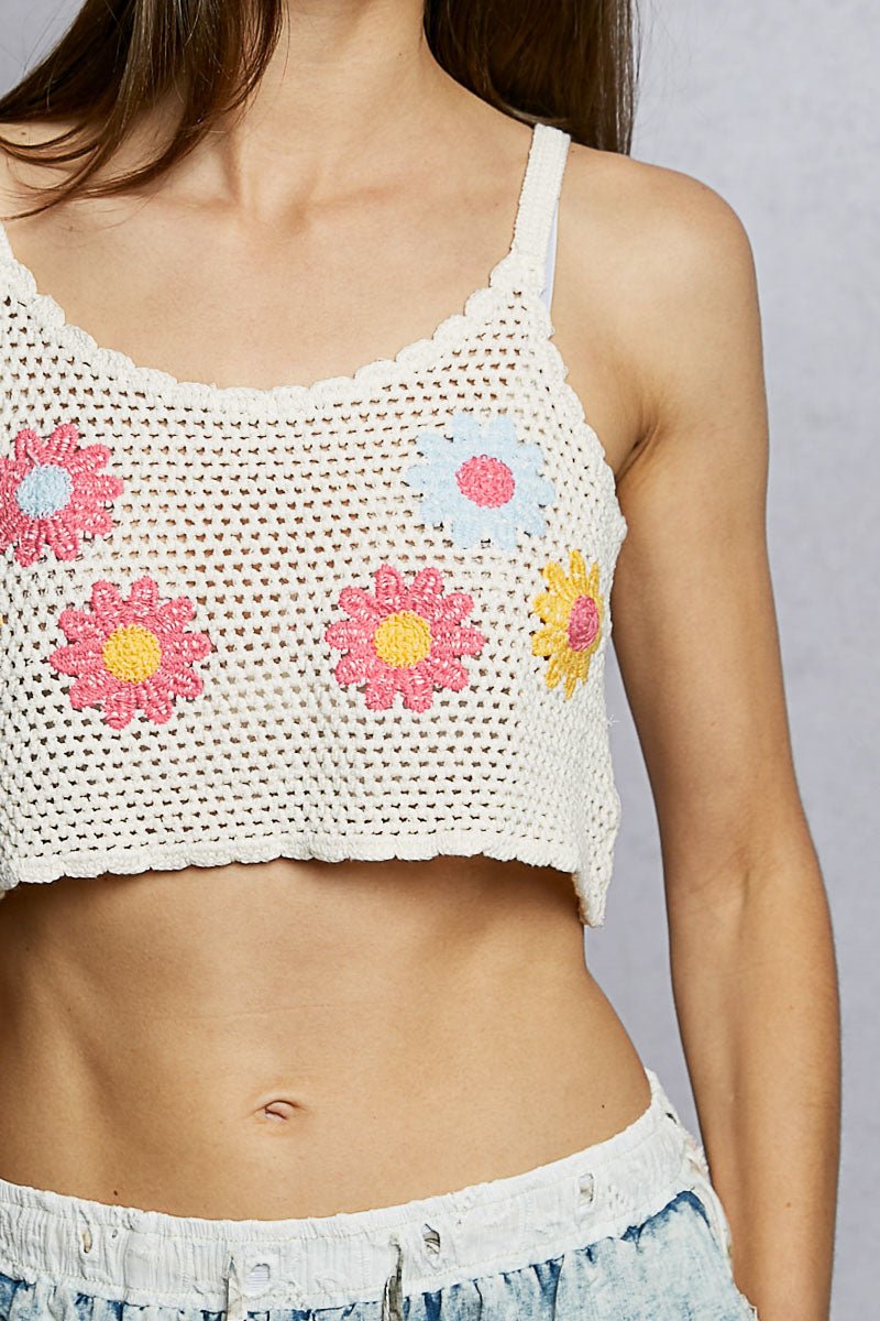 POL U-Neck Cropped Crochet Cami with Floral Embroidery Detail - IVORY / One Size