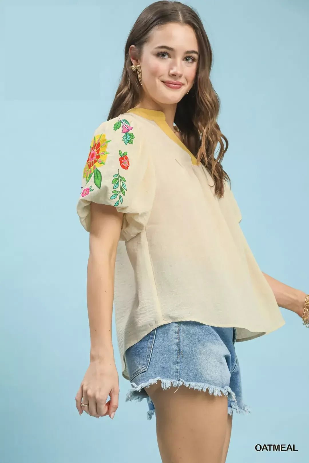 Umgee Embroidered Puff Sleeve Top - OATMEAL / S