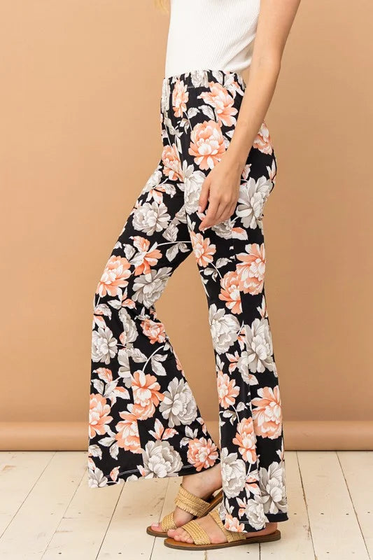 And The Why Wrinkle-Free Stretch Bell Bottom Flare Pants - BLACK / S