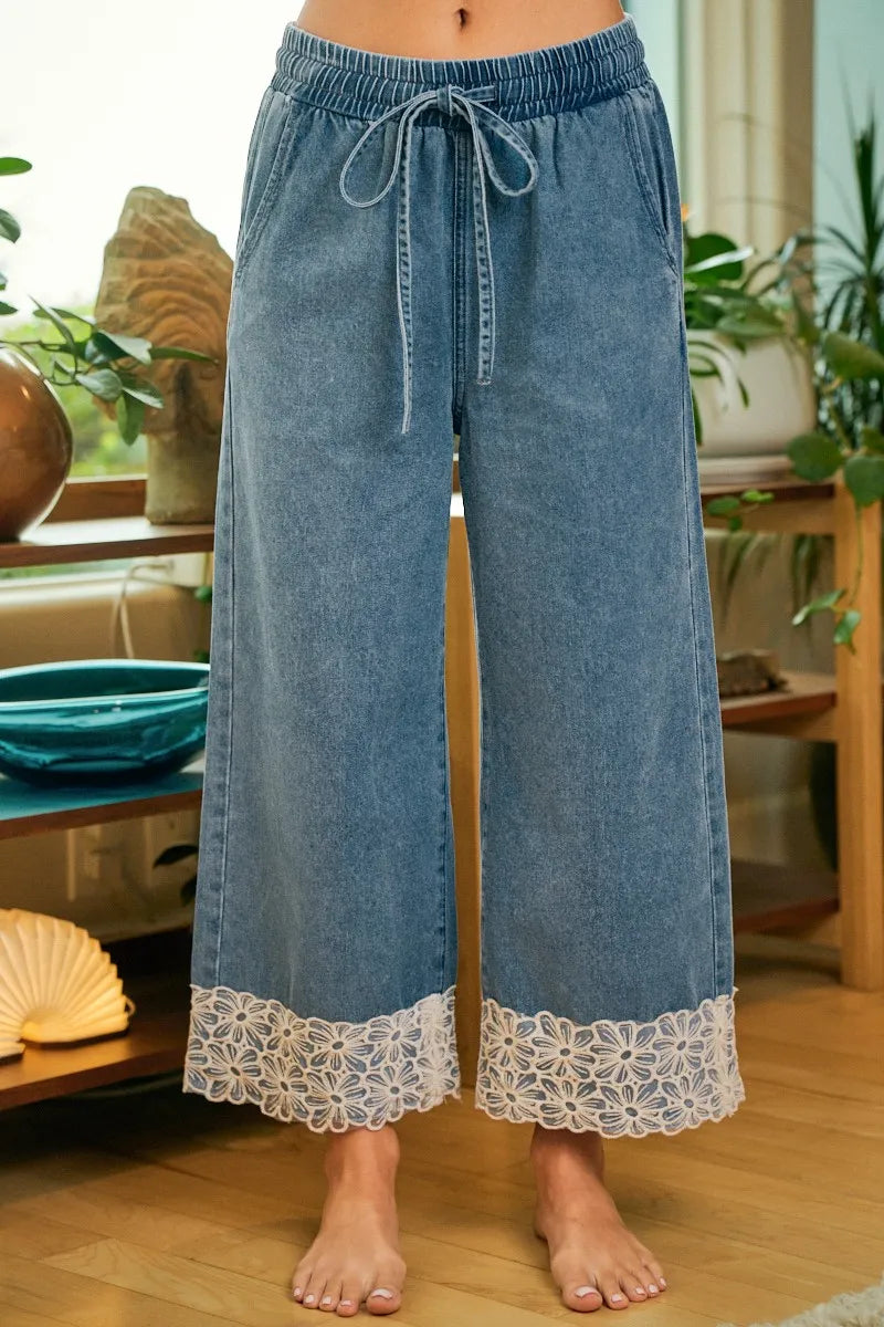 BiBi Washed Denim Waist Flower Lace Trim Pants - Denim / S