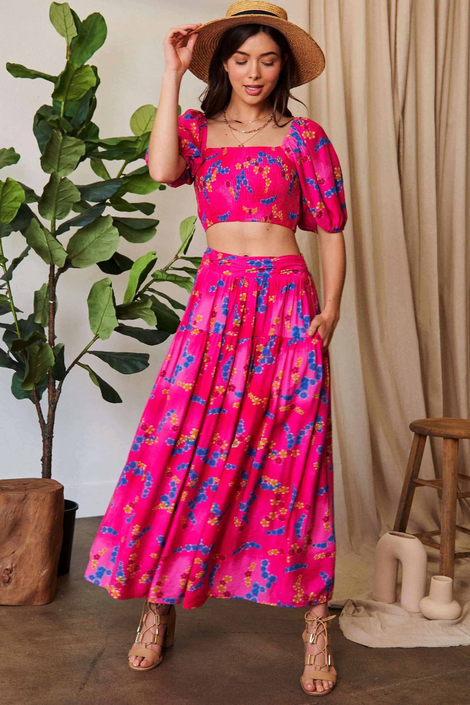 Davi & Dani Smocking Bodice Puff Short Sleeve Printed Crop Top - Pink - CANDY PINK / S