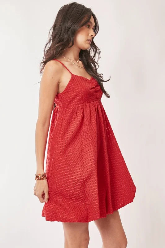 Davi & Dani Textured Sweetheart Neckline Bubble Hem Dress - Red / S