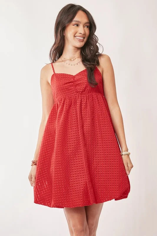 Davi & Dani Textured Sweetheart Neckline Bubble Hem Dress - Red / S