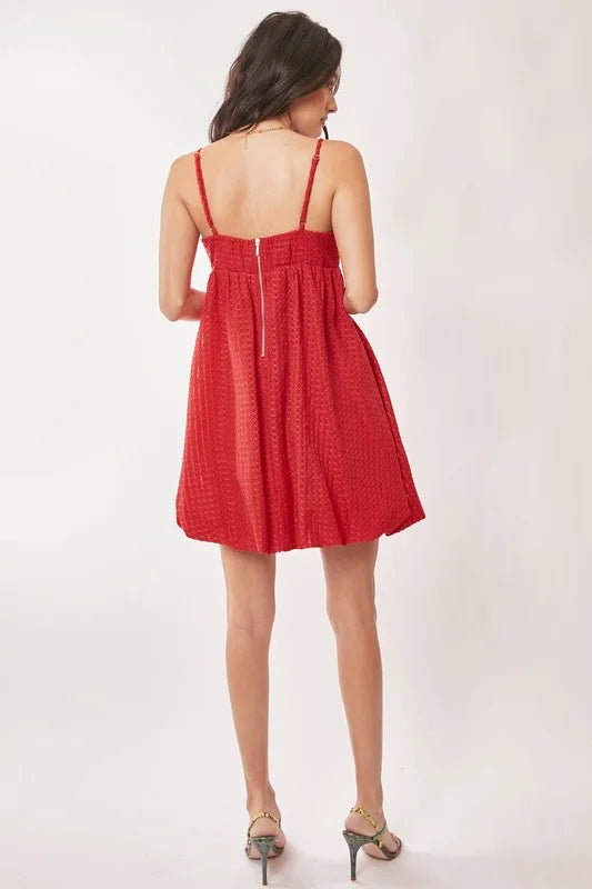 Davi & Dani Textured Sweetheart Neckline Bubble Hem Dress - Red / S