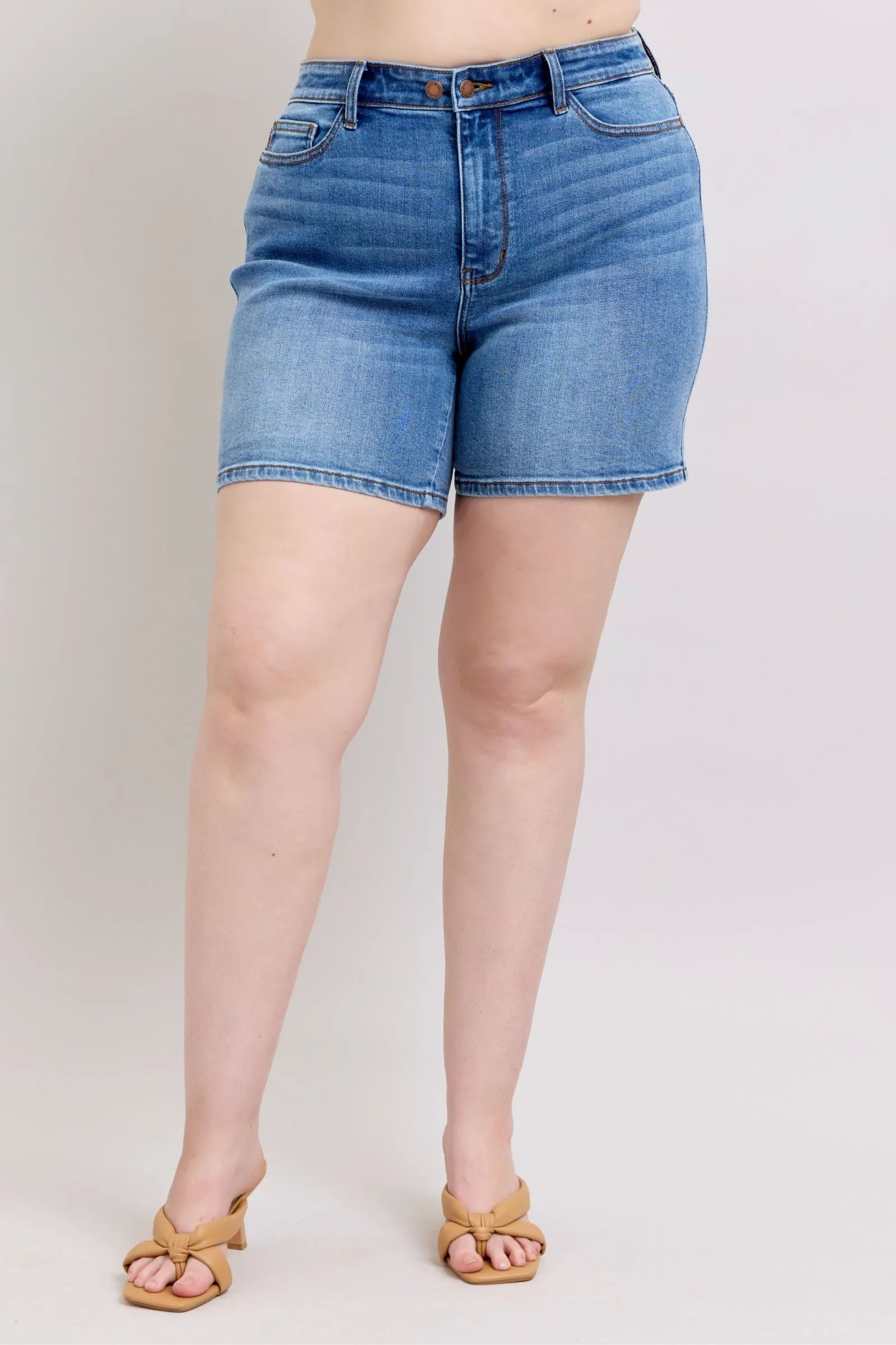 Judy Blue Full Size 2 Button Denim Shorts with Pockets Plus Size - Medium / S