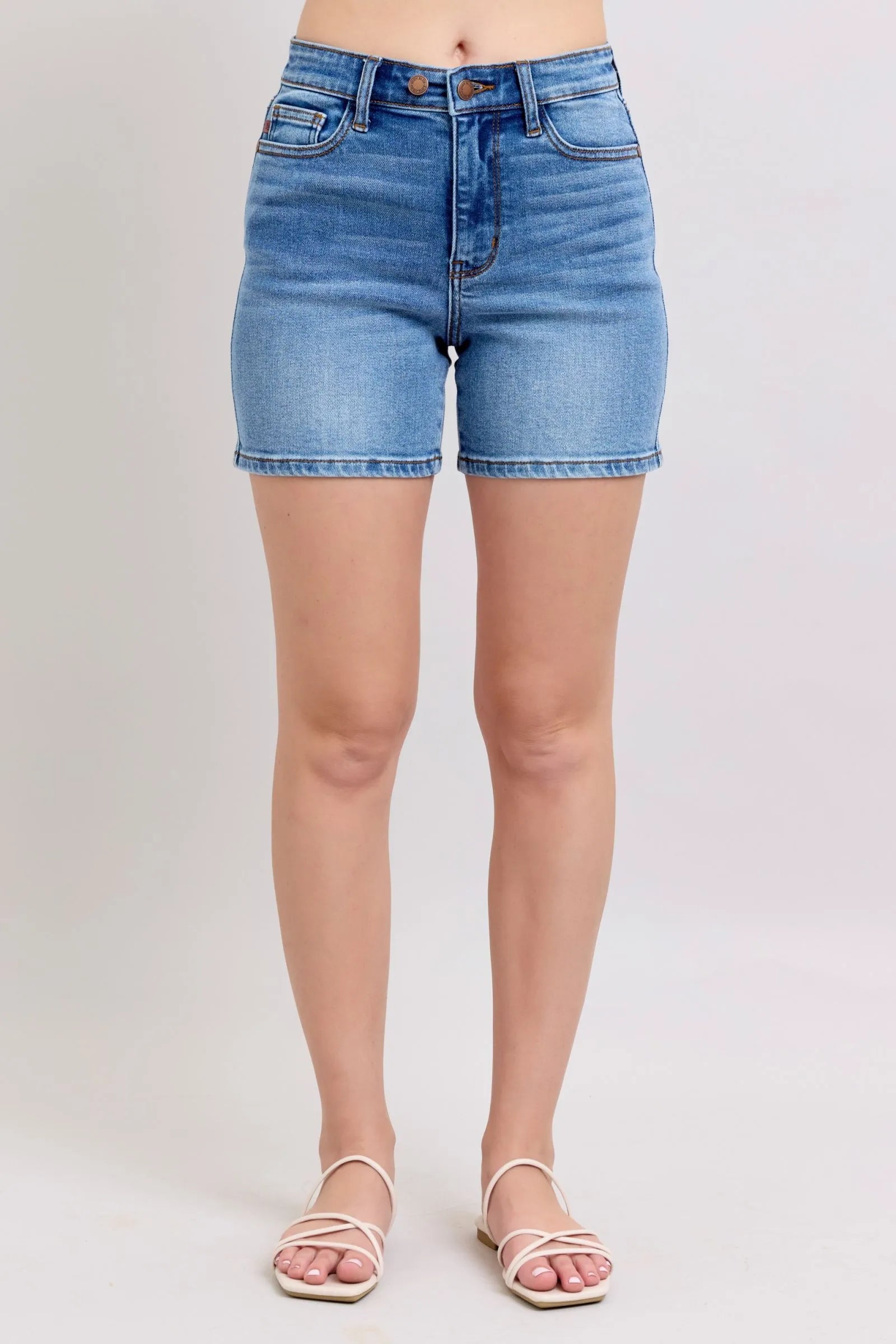 Judy Blue Full Size 2 Button Denim Shorts with Pockets Plus Size - Medium / S