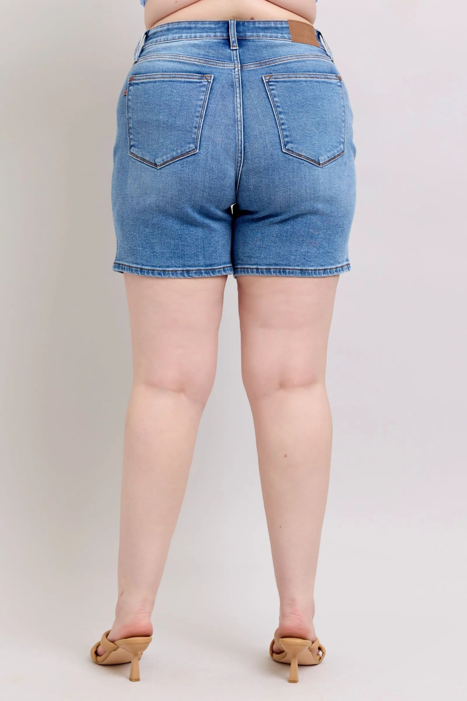 Judy Blue Full Size 2 Button Denim Shorts with Pockets Plus Size - Medium / S