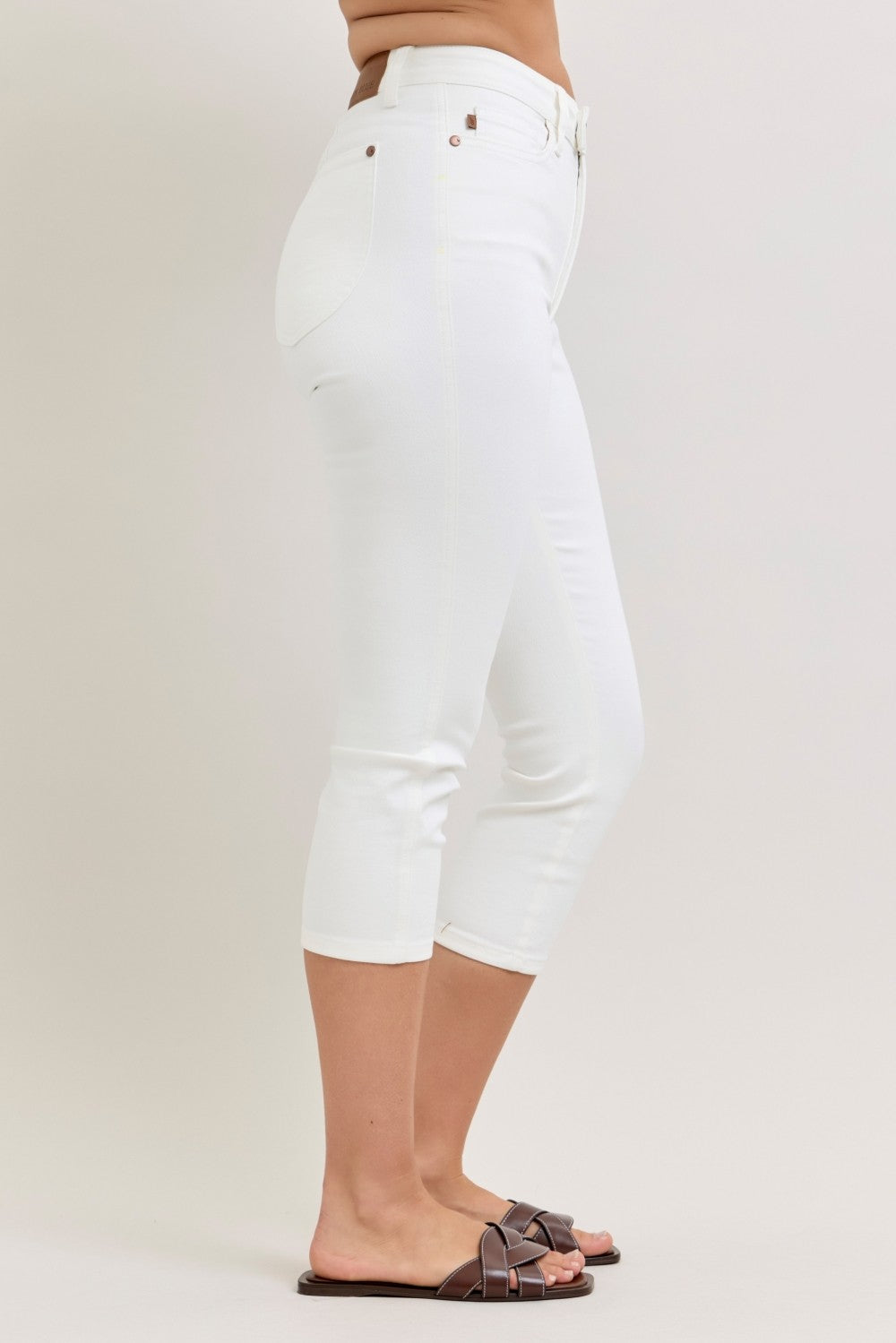 Judy Blue High Waist Extended Waistband Capri Pants with Spade Pockets - White / 0(24)