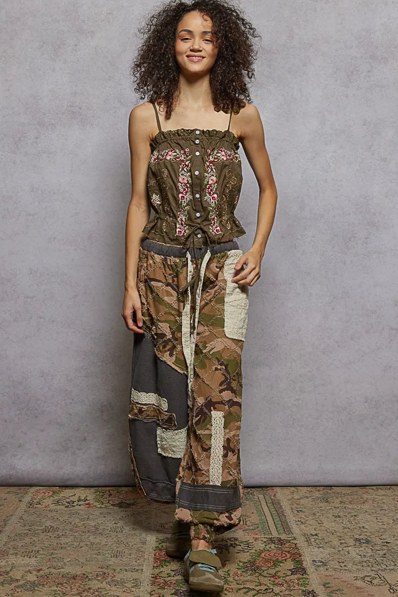 POL Button Down Floral Embroidered Cropped Cami with Lace Detail - Cacao - CACAO / S