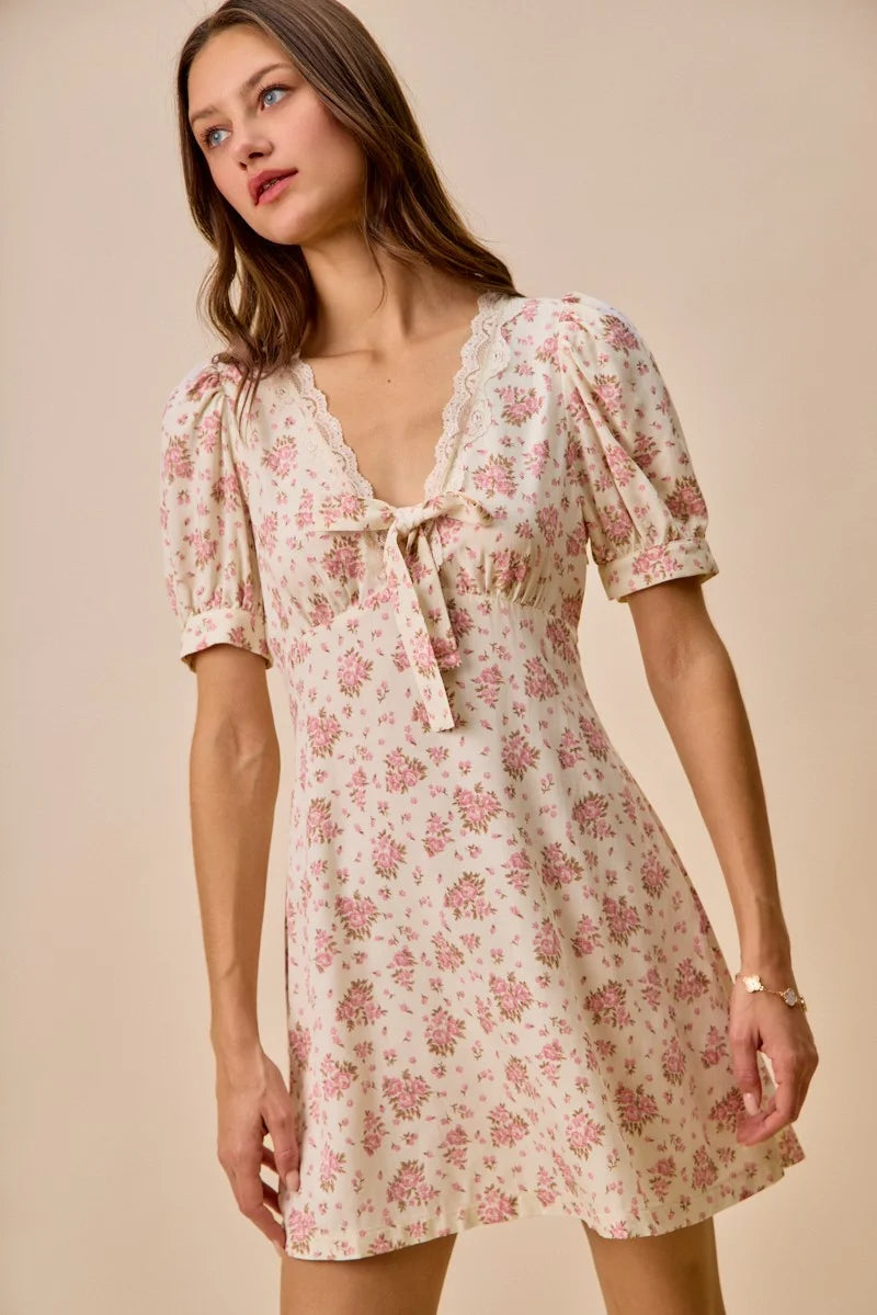 SO ME Floral Lace Trimed Short Sleeves Mini Dress - CREAM / S