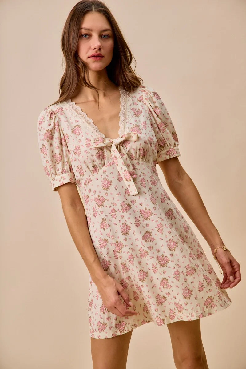 SO ME Floral Lace Trimed Short Sleeves Mini Dress - CREAM / S