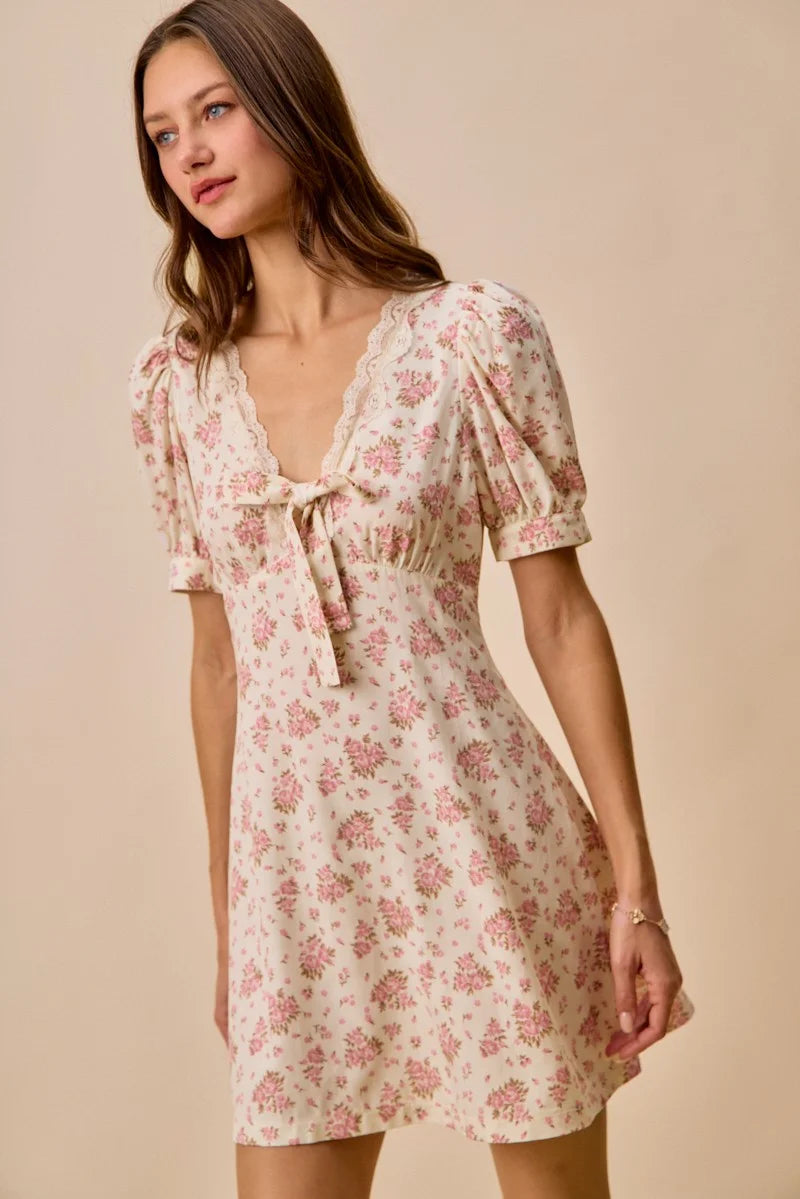 SO ME Floral Lace Trimed Short Sleeves Mini Dress - CREAM / S