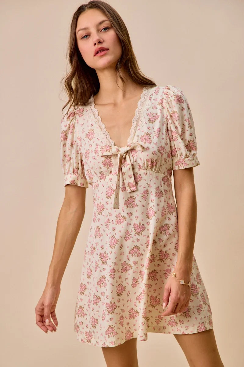 SO ME Floral Lace Trimed Short Sleeves Mini Dress - CREAM / S