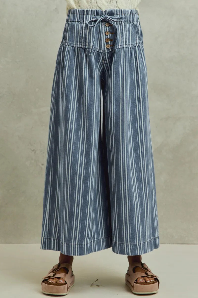 SO ME Mid Rise Stripe Denim Washed Pleat Wide Leg Pants - Denim / S