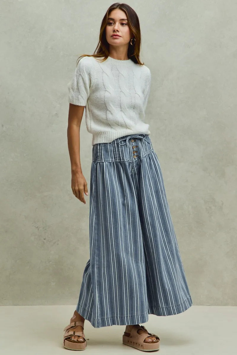 SO ME Mid Rise Stripe Denim Washed Pleat Wide Leg Pants - Denim / S