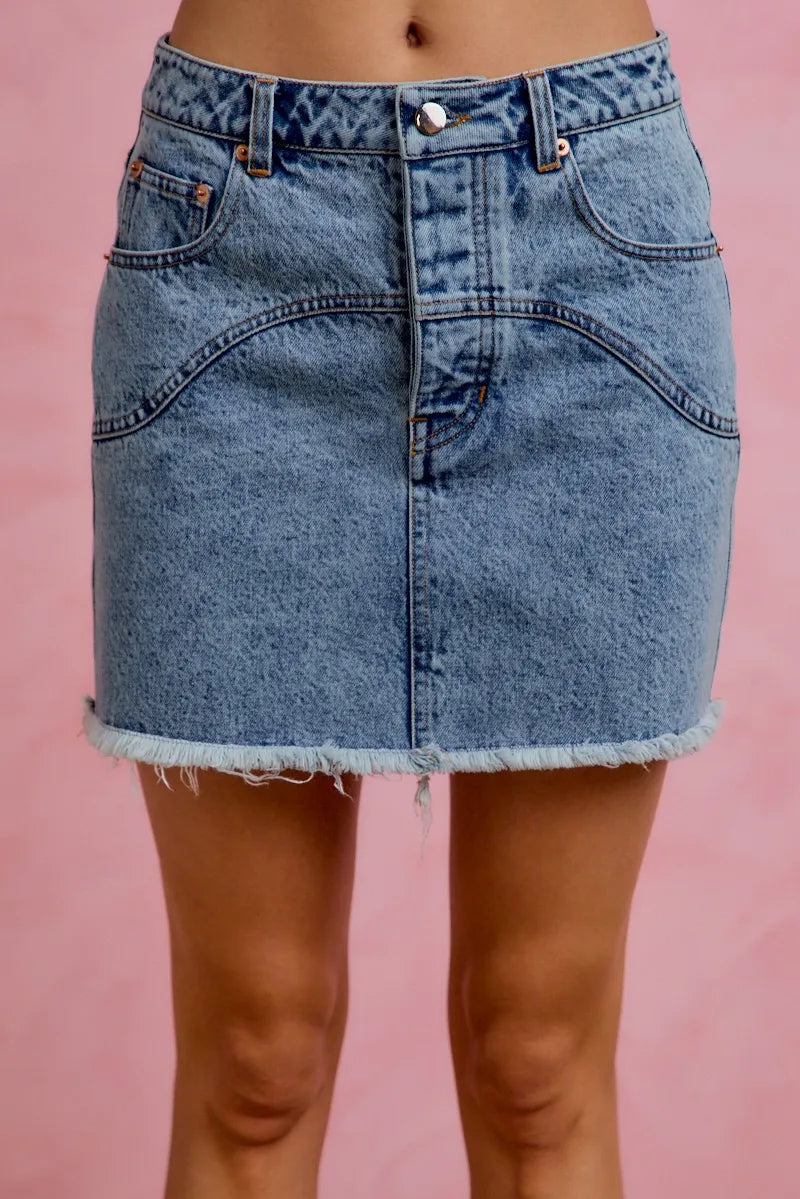 SO ME Washed Denim Floral Contrast Pockets Mini Skirt - DENIM / S