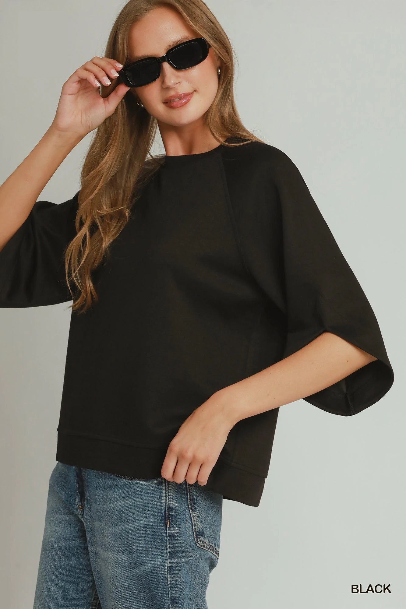 Umgee Round Hem Raglan Sleeve Top - BLACK / S