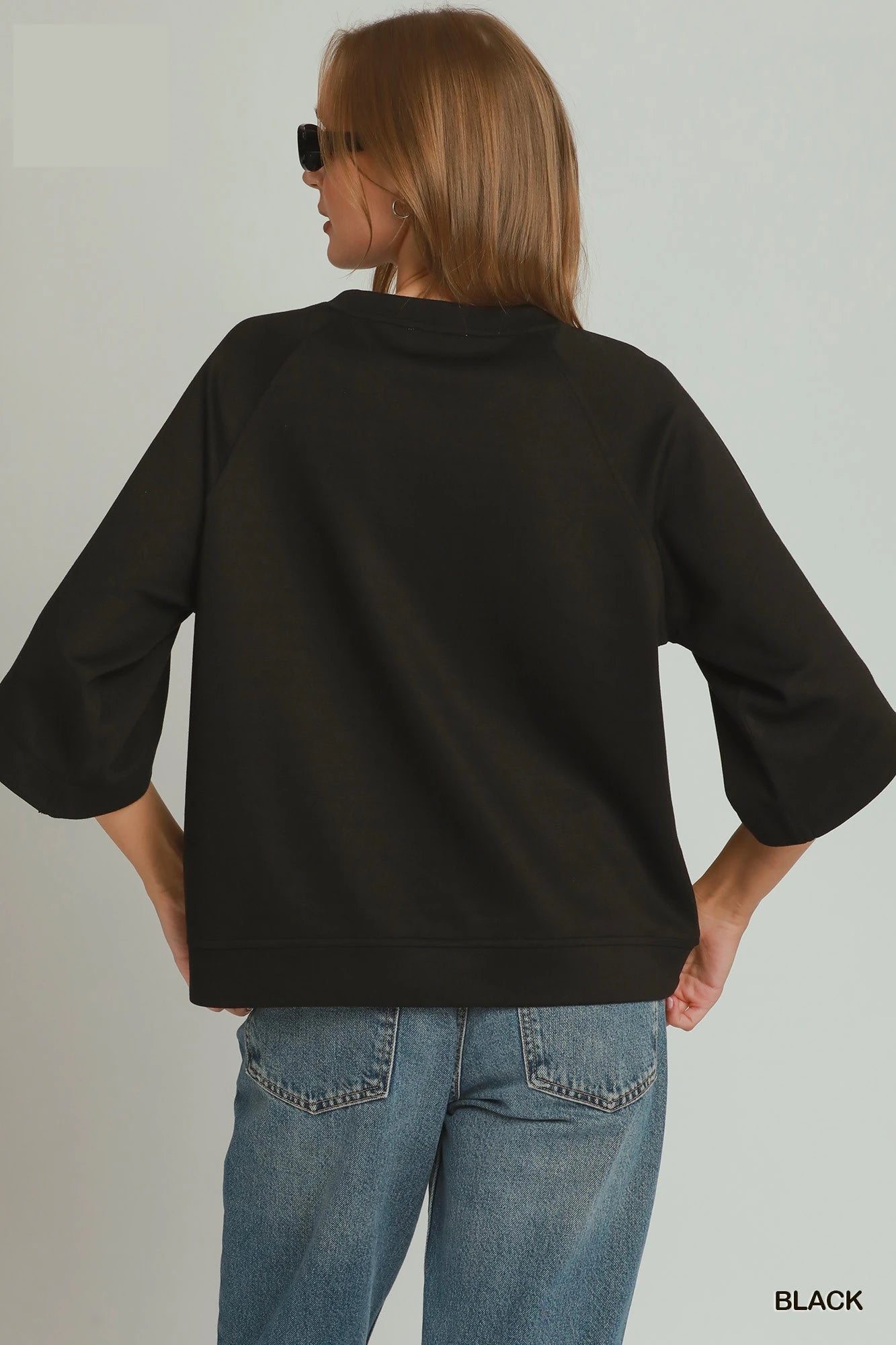 Umgee Round Hem Raglan Sleeve Top - BLACK / S