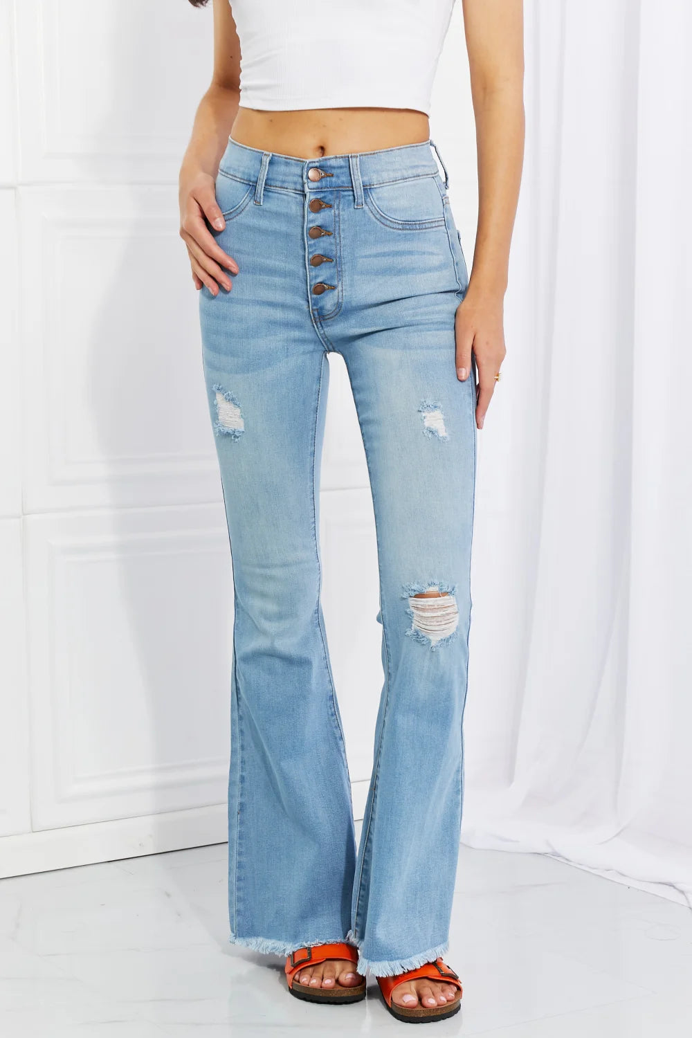 Vibrant MIU Full Size Jess Button Flare Jeans - Light / 1(25)