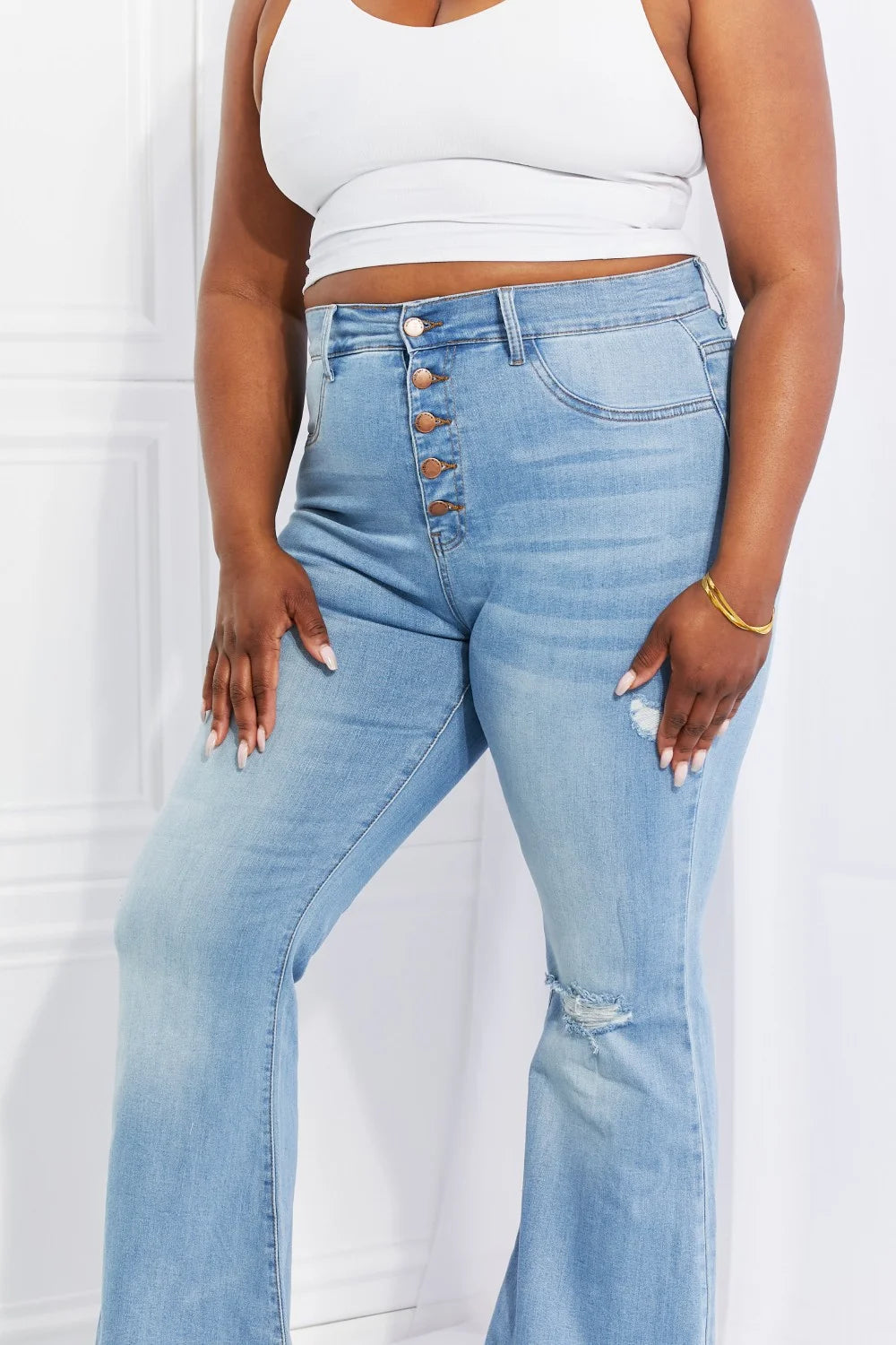 Vibrant MIU Full Size Jess Button Flare Jeans - Light / 1(25)