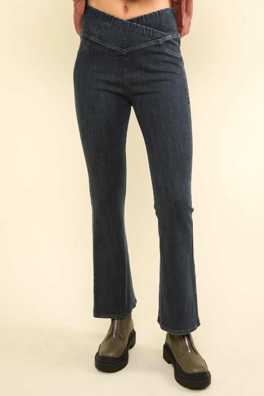 VERY J Washed Denim Stretchy Crossover Waist Leggings - Black / S
