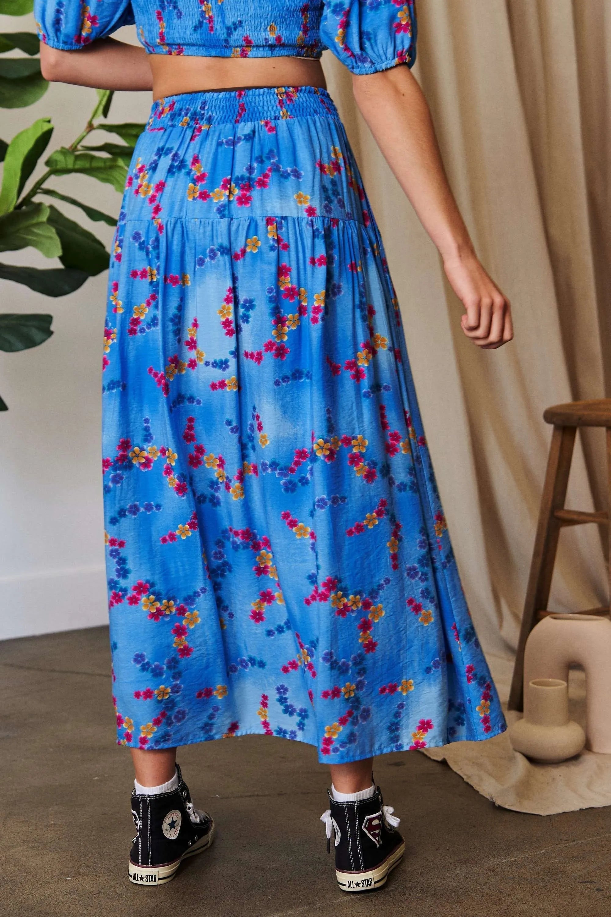 Davi & Dani Printed Smocking Waistband Ruffled Maxi Skirt - OCEAN BLUE / S