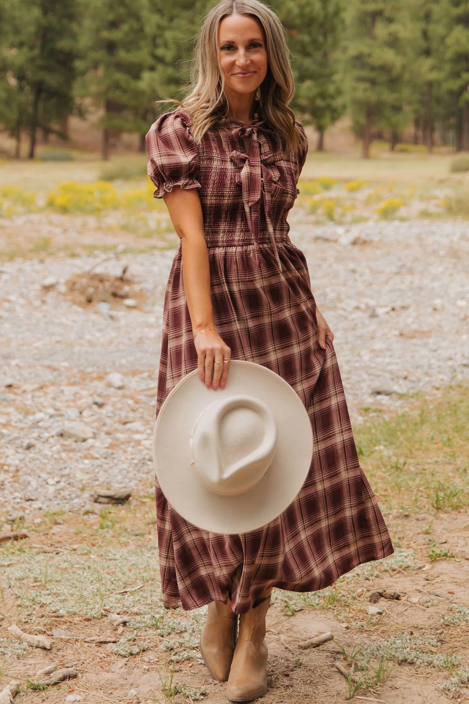 Red Vintage Plaid Midi Dress with Puff Sleeves and Tie Neckline for Daily Wear