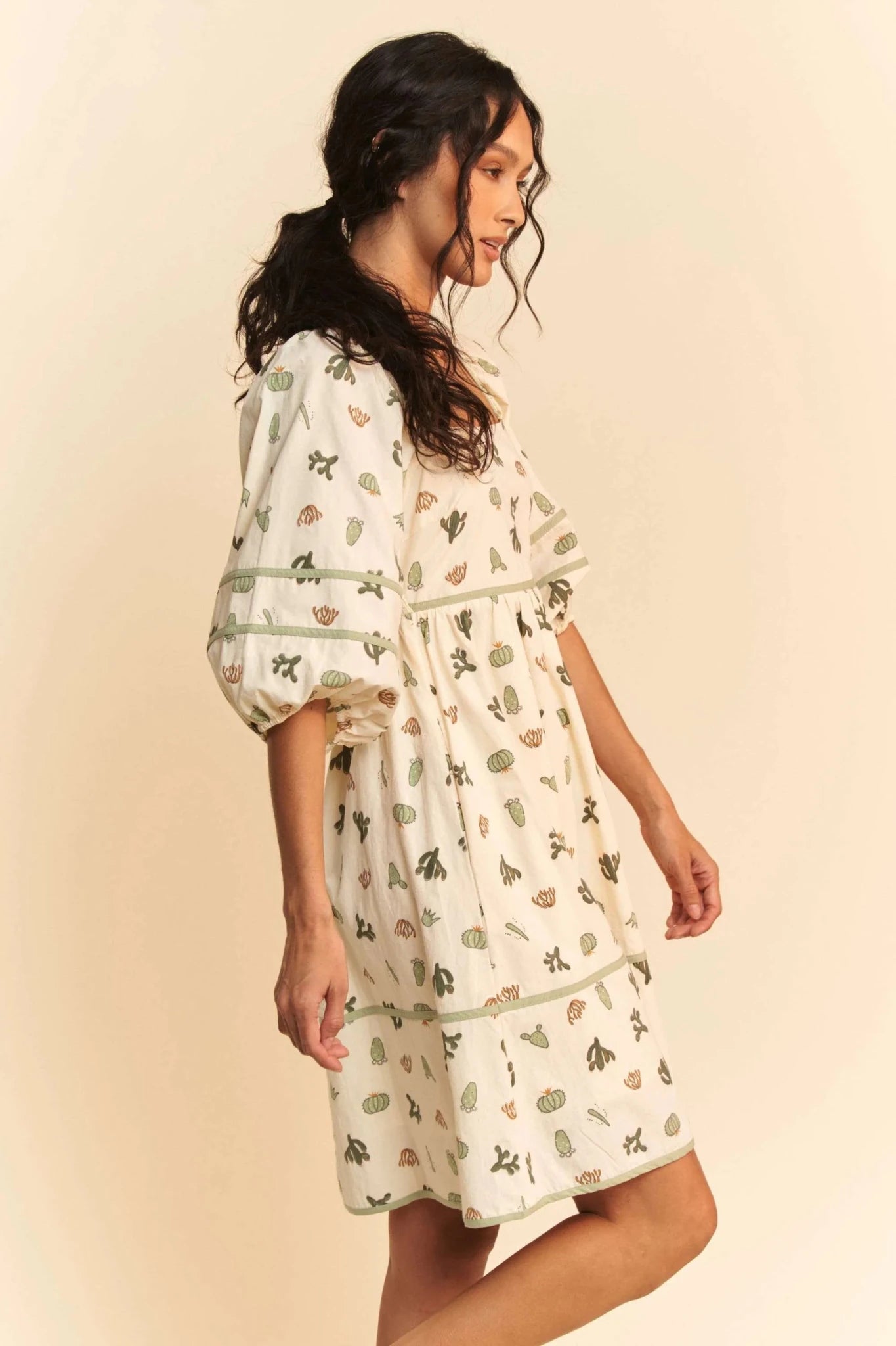 Davi & Dani Cactus Printed Poplin Contrast Piping Mini Dress - CREAM/GREEN / S