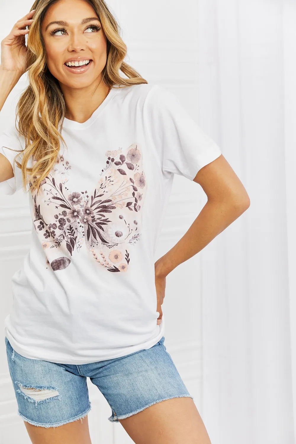mineB You Give Me Butterflies Graphic T-Shirt - White / S